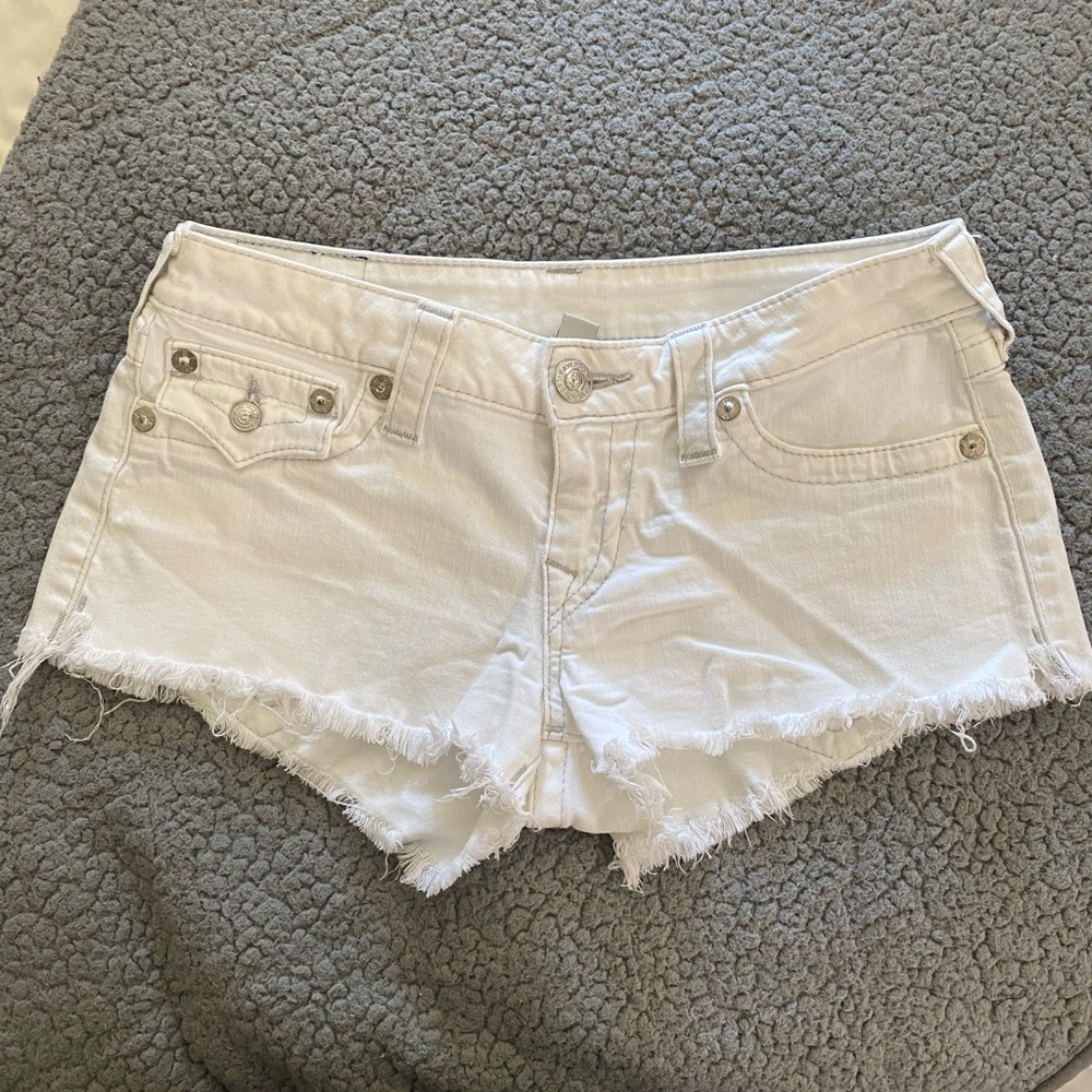 True Religion basic cut off Short with flaps in Optic White